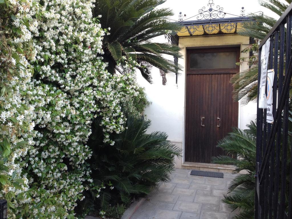 Bed And Breakfast Via Leuca Lecce Exterior photo